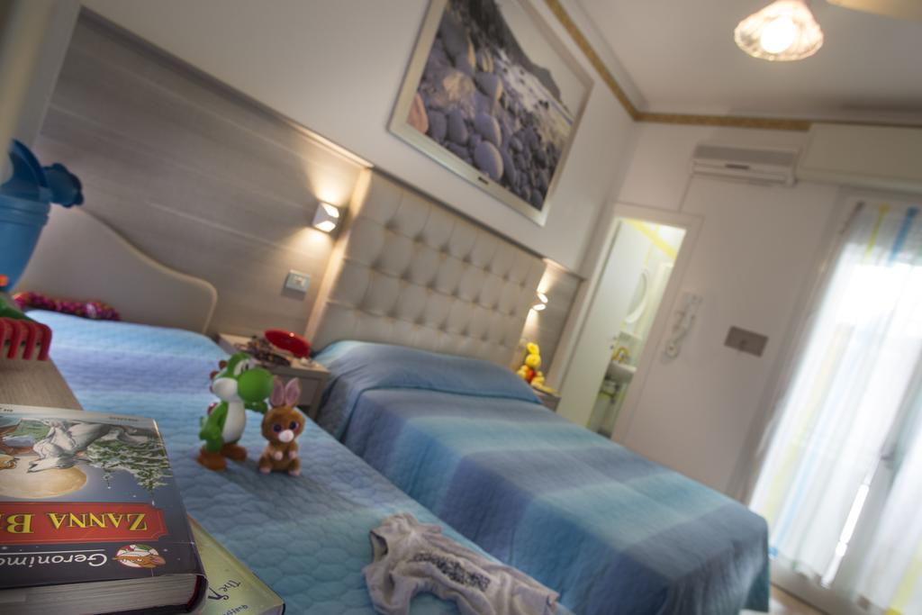 Hotel Titanus Bellaria-Igea Marina Exterior photo