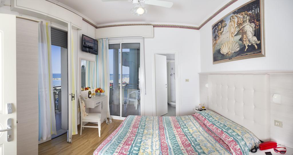 Hotel Titanus Bellaria-Igea Marina Exterior photo