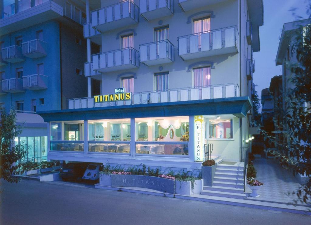 Hotel Titanus Bellaria-Igea Marina Exterior photo